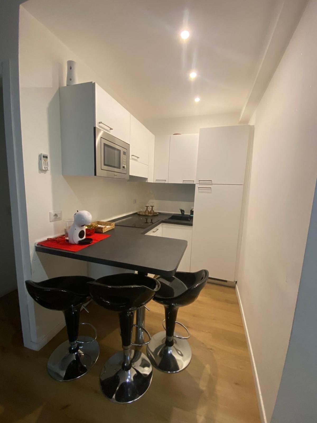 Lux Fara Lägenhet Milano Exteriör bild