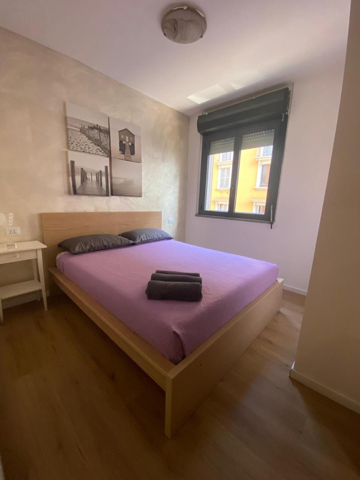 Lux Fara Lägenhet Milano Exteriör bild